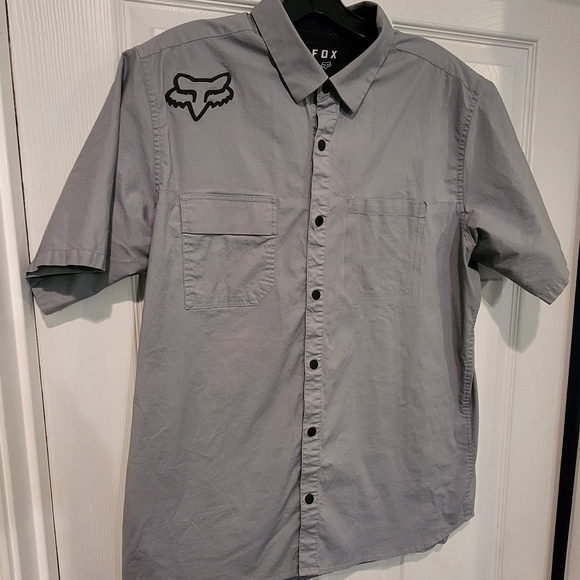 Fox Other - Fox Gray Casual They Are Snaps But Look Like Button Shirt,Read Post.